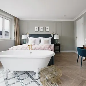 Numa Mozart Aparthotel